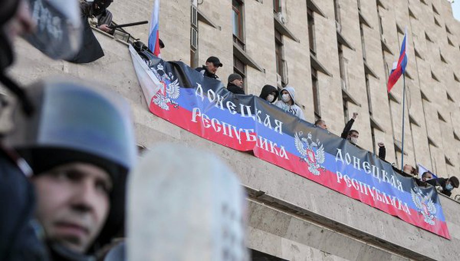 Украинские силовики срочно летят в Луганск, а Тимошенко - в Донецк - В Мире