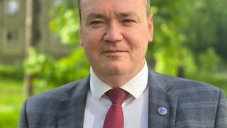 Mieli abiturientai, gerbiami mokytojai ir tėveliai!