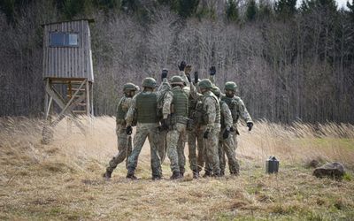20 мая в Утенском районе проходили учения военных Литвы и зарубежных партнеров - Литва и страны Балтии