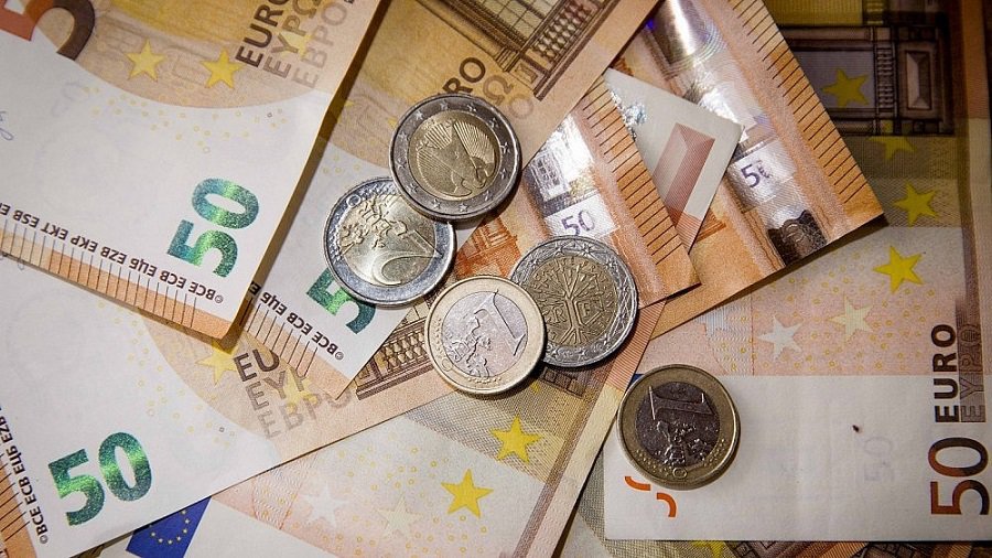 Nuo Naujųjų didės vaiko pinigai - Lietuva ir Baltijos šalys