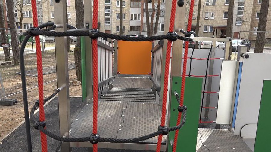 В каких дворах будут установлены новые игровые формы? - В Висагинасе