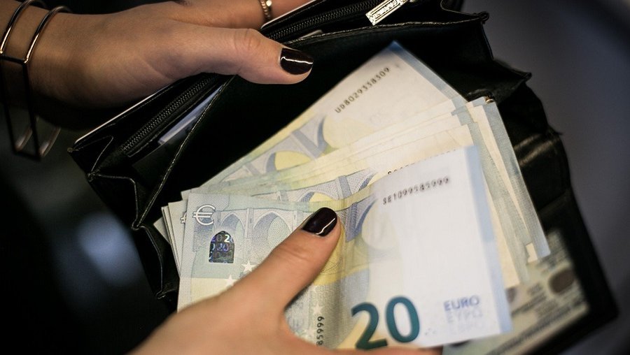 Повышение зарплат: у некоторых учителей зарплаты увеличатся на 500 евро - Литва и страны Балтии