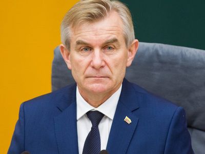 Пранцкетис: необходимо защитить права людей, у которых не было равной  возможности на выкуп служебных квартир - Литва и страны Балтии