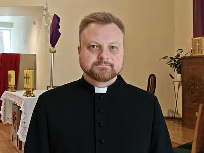 Mielieji! Kristus prisikėlė! Aleliuja! (video) - Sveikinimai