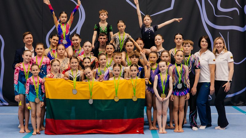 Триумф висагинских акробатов в Таллине – на соревнованиях «KevadAcro 2026» - Висагинас и висагинцы