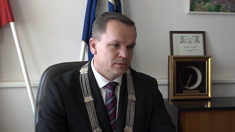 Эрландас Галагуз: "При нескольких претендентах на пост вице-мэра всегда будет кто-то обижен" (видео) - В Висагинасе