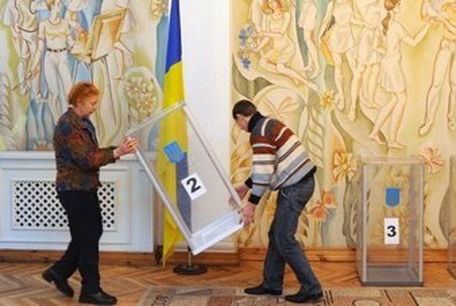 На Украине начался второй тур выборов президента - В Мире