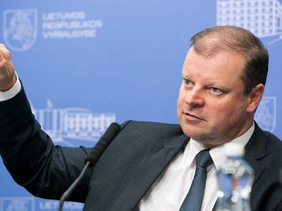 С. Сквернялис отреагировал на критику президента: мы не будем разрушать пенсионную систему - Литва и страны Балтии