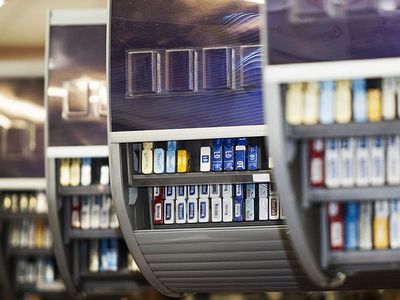 В Литве меняется порядок продажи сигарет, магазины уже готовятся к переменам - Литва и страны Балтии