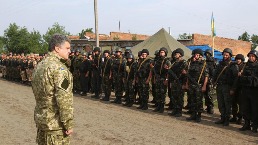 На Украине истекает срок объявленного перемирия, украинские силовики не прекращали обстрел мирных жителей и ополченцев - В Мире