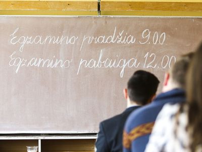 Абитуриенты могут самостоятельно оценить свою подготовку к экзамену по математике - Литва и страны Балтии